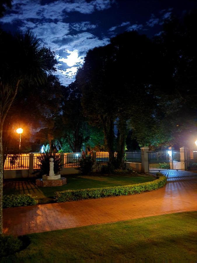 Bellevue Manor Guest House Dundee Exterior photo